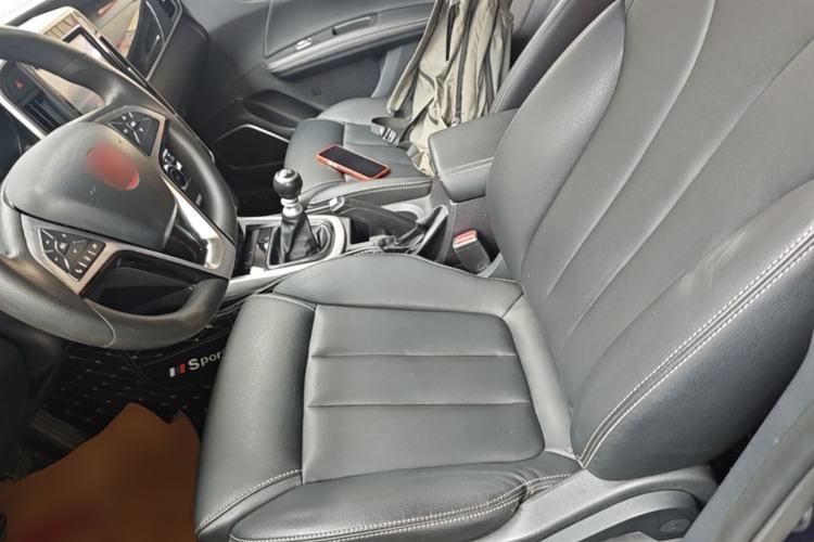 Used BYD Song MAX 2017 1.5T Manual Smart Connect Luxury 7-Seater Left Front Seat