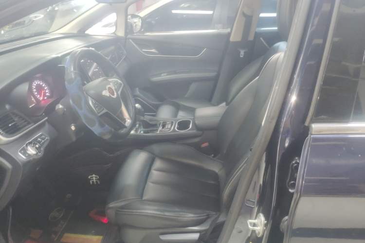 Used BYD Song MAX 2017 1.5T Automatic Smart Connect Elite 7-Seater Left Front Seat