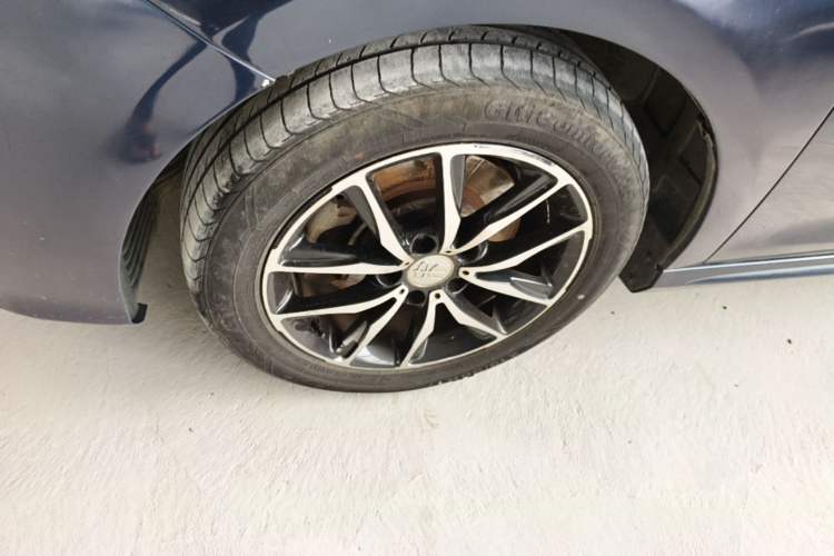 Used BYD Song MAX 2017 1.5T Automatic Smart Connect Elite 7-Seater Left Front Wheel Hub
