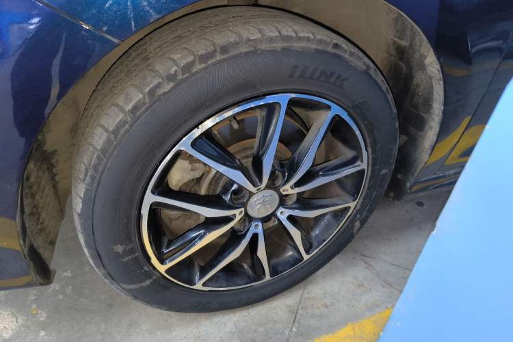 Used BYD Song MAX 2017 1.5T Automatic Smart Connect Luxury 7-Seater Left Front Wheel Hub