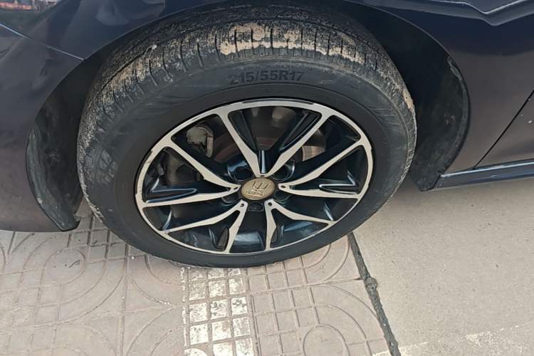 Used BYD Song MAX 2017 1.5T Automatic Smart Connect Luxury 7-Seater Left Front Wheel Hub