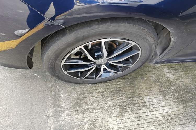 Used BYD Song MAX 2017 1.5T Automatic Smart Connect Elite 7-Seater Left Front Wheel Hub