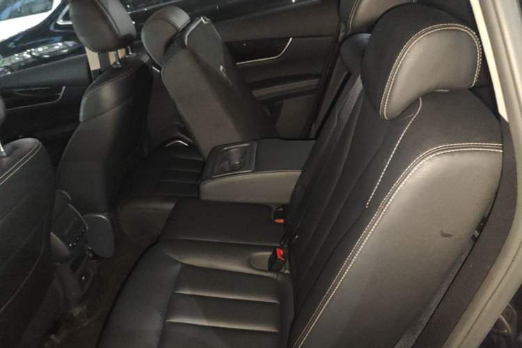 Used BYD Song MAX 2017 1.5T Automatic Smart Connect Luxury 7-Seater Left Rear Seat