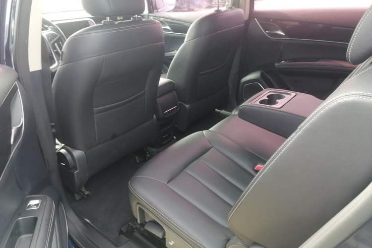 Used BYD Song MAX 2017 1.5T Automatic Smart Connect Elite 7-Seater Left Rear Seat