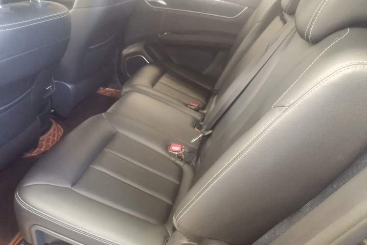 Used BYD Song MAX 2017 1.5T Automatic Smart Connect Elite 7-Seater Left Rear Seat
