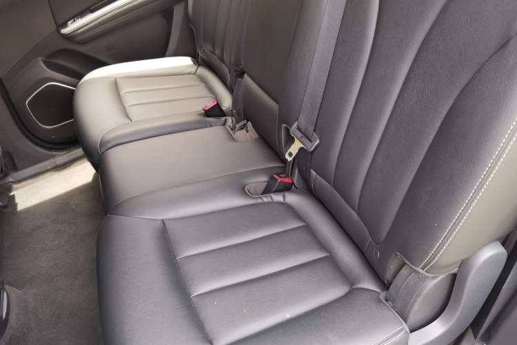 Used BYD Song MAX 2017 1.5T Automatic Smart Connect Luxury 7-Seater Left Rear Seat