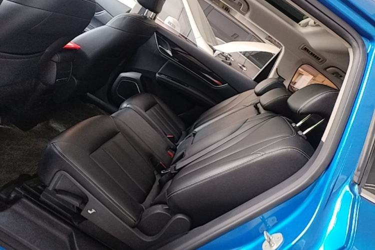 Used BYD Song MAX 2017 1.5T Automatic Smart Connect Elite 7-Seater Left Rear Seat