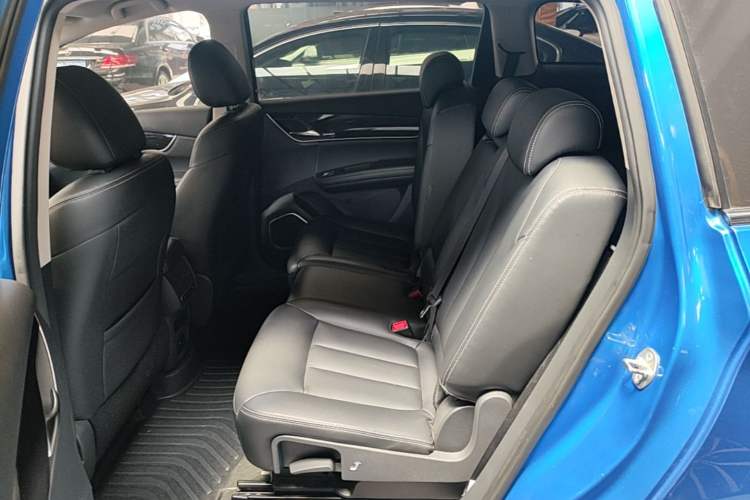 Used BYD Song MAX 2017 1.5T Automatic Smart Connect Elite 7-Seater Left Rear Seat