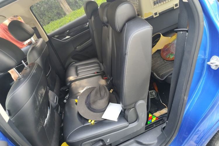 Used BYD Song MAX 2017 1.5T Automatic Smart Connect Elite 7-Seater Left Rear Seat