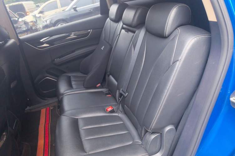 Used BYD Song MAX 2017 1.5T Automatic Smart Connect Elite 7-Seater Left Rear Seat