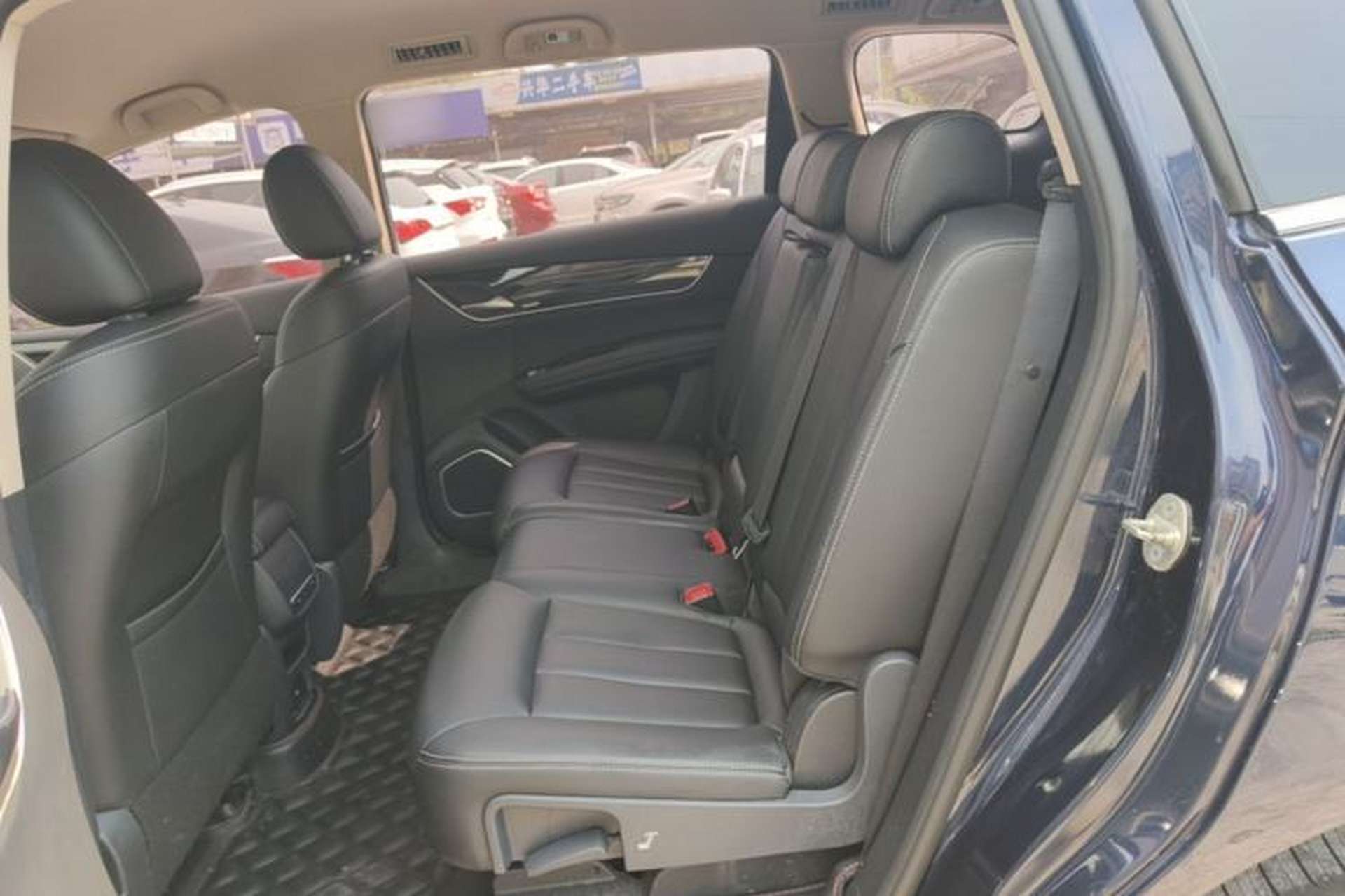Used BYD Song MAX 2017 1.5T Manual Smart Connect Luxury 7-Seater Left Rear Seat
