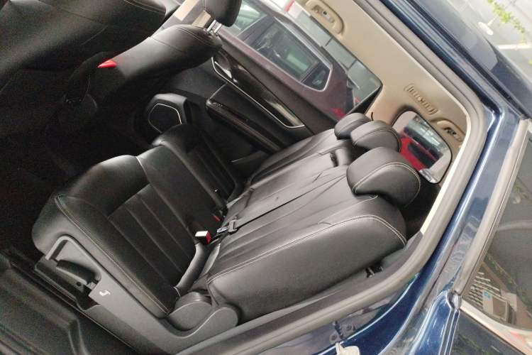 Used BYD Song MAX 2017 1.5T Automatic Smart Connect Luxury 7-Seater Left Rear Seat