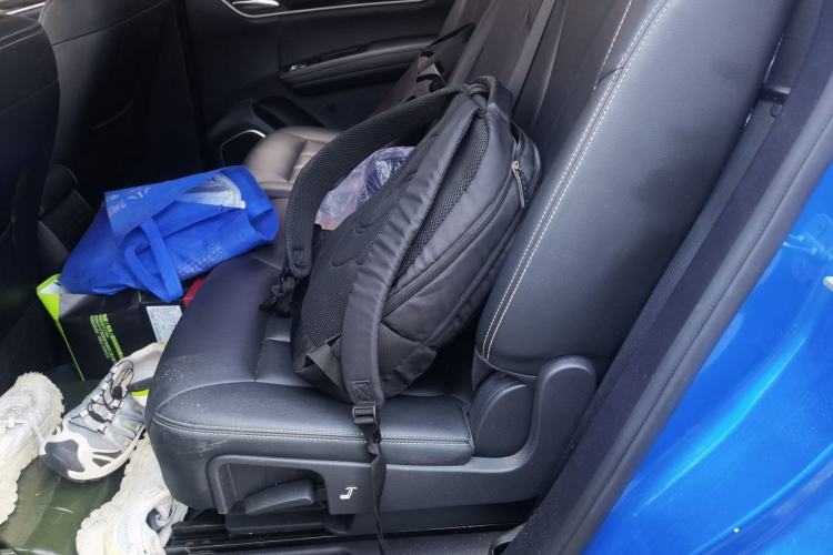Used BYD Song MAX 2017 1.5T Automatic Smart Connect Elite 7-Seater Left Rear Seat