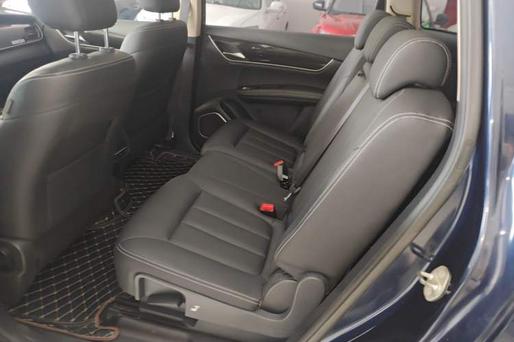 Used BYD Song MAX 2017 1.5T Automatic Smart Connect Elite 7-Seater Left Rear Seat