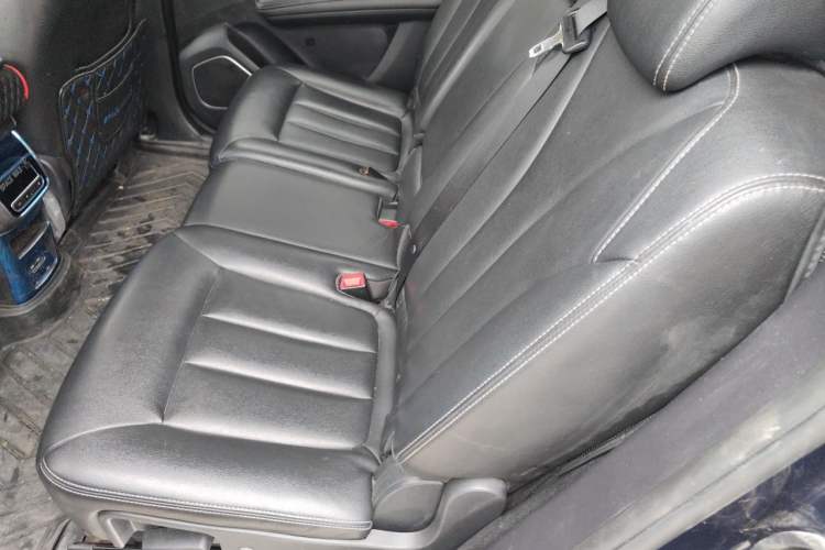 Used BYD Song MAX 2017 1.5T Automatic Smart Connect Prestige 7-Seater Left Rear Seat