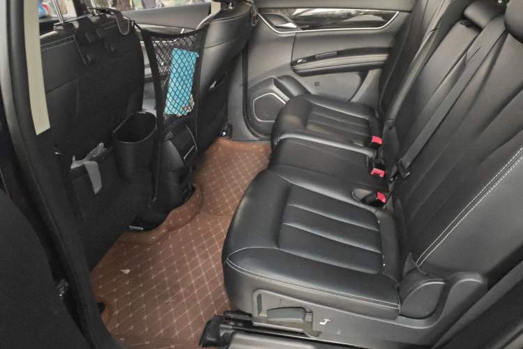 Used BYD Song MAX 2017 1.5T Automatic Smart Connect Prestige 7-Seater Left Rear Seat