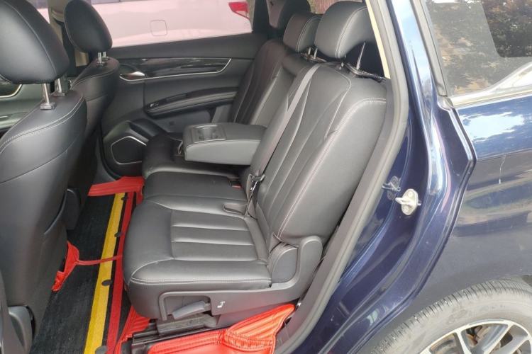 Used BYD Song MAX 2017 1.5T Automatic Smart Connect Prestige 7-Seater Left Rear Seat