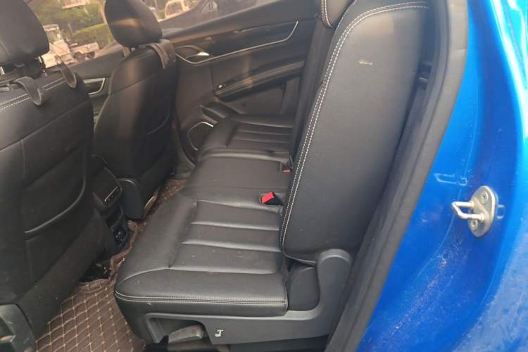 Used BYD Song MAX 2017 1.5T Automatic Smart Connect Elite 7-Seater Left Rear Seat
