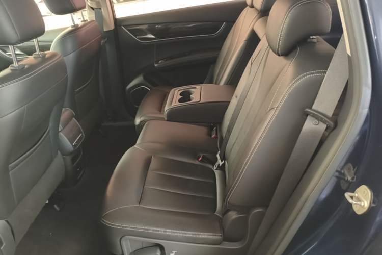 Used BYD Song MAX 2017 1.5T Automatic Smart Connect Elite 7-Seater Left Rear Seat