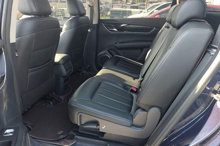 Used BYD Song MAX 2017 1.5T Automatic Smart Connect Elite 7-Seater Left Rear Seat