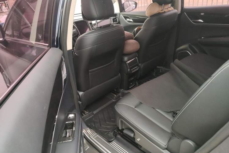 Used BYD Song MAX 2017 1.5T Automatic Smart Connect Elite 7-Seater Left Rear Seat