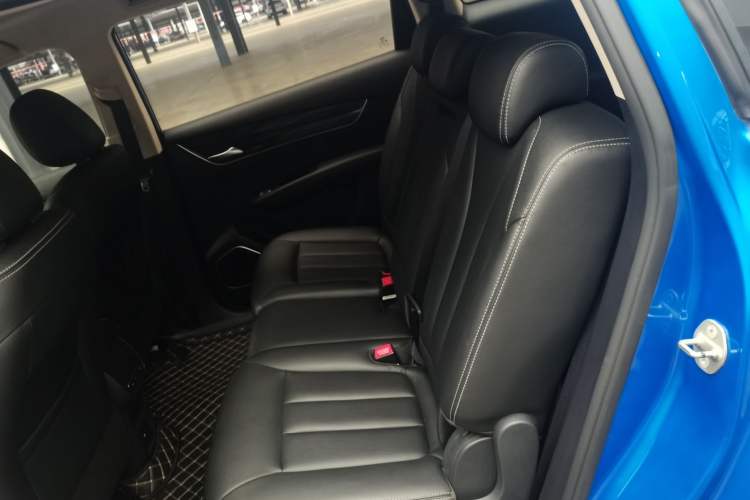 Used BYD Song MAX 2017 1.5T Automatic Smart Connect Elite 7-Seater Left Rear Seat