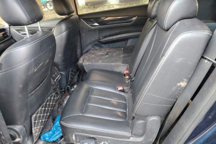 Used BYD Song MAX 2017 1.5T Automatic Smart Connect Elite 7-Seater Left Rear Seat
