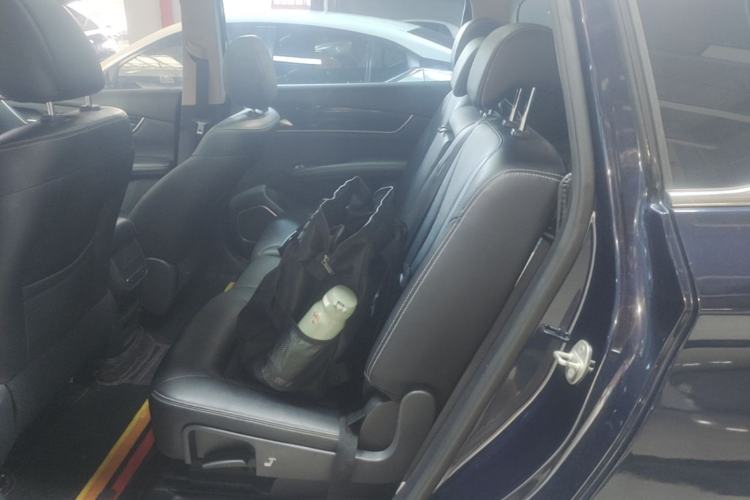 Used BYD Song MAX 2017 1.5T Automatic Smart Connect Elite 7-Seater Left Rear Seat