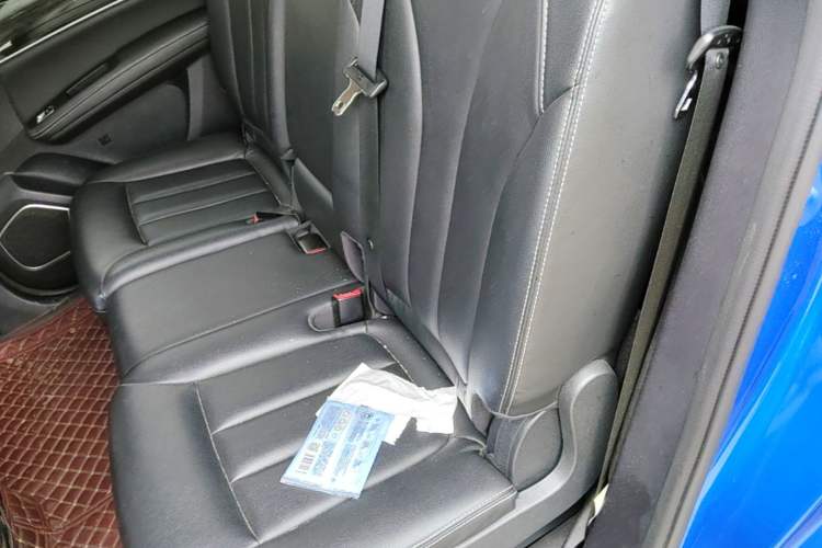 Used BYD Song MAX 2017 1.5T Automatic Smart Connect Prestige 7-Seater Left Rear Seat