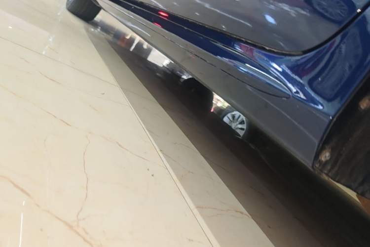 Used BYD Song MAX 2017 1.5T Automatic Smart Connect Elite 7-Seater Left Side Sill