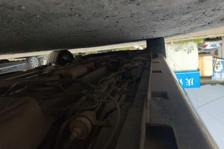 Used BYD Song MAX 2017 1.5T Manual Smart Connect Luxury 7-Seater Left Side Sill