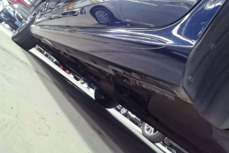 Used BYD Song MAX 2017 1.5T Automatic Smart Connect Elite 7-Seater Left Side Sill