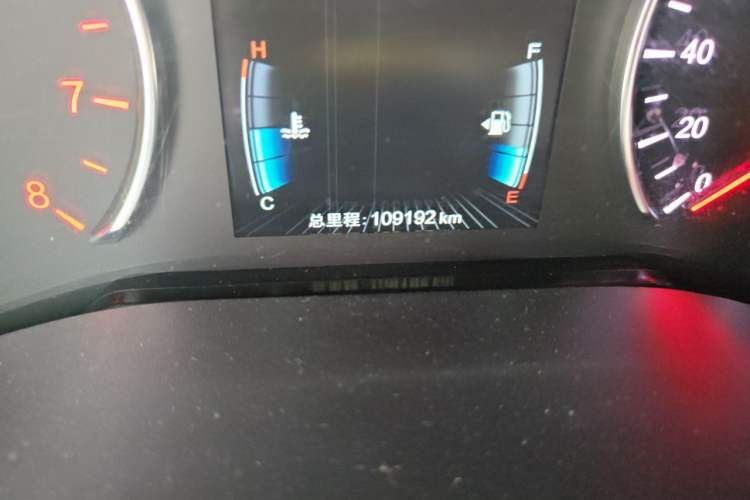 Used BYD Song MAX 2017 1.5T Automatic Smart Connect Elite 7-Seater Odometer Close Up