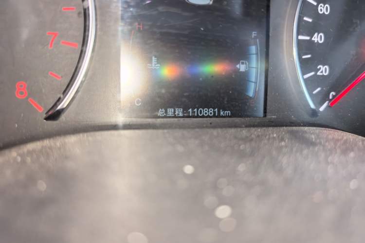 Used BYD Song MAX 2017 1.5T Automatic Smart Connect Elite 7-Seater Odometer Close Up