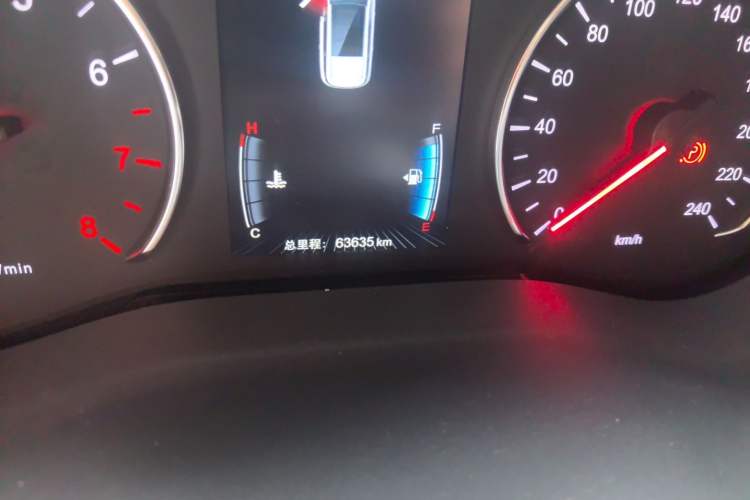 Used BYD Song MAX 2017 1.5T Automatic Smart Connect Elite 7-Seater Odometer Close Up