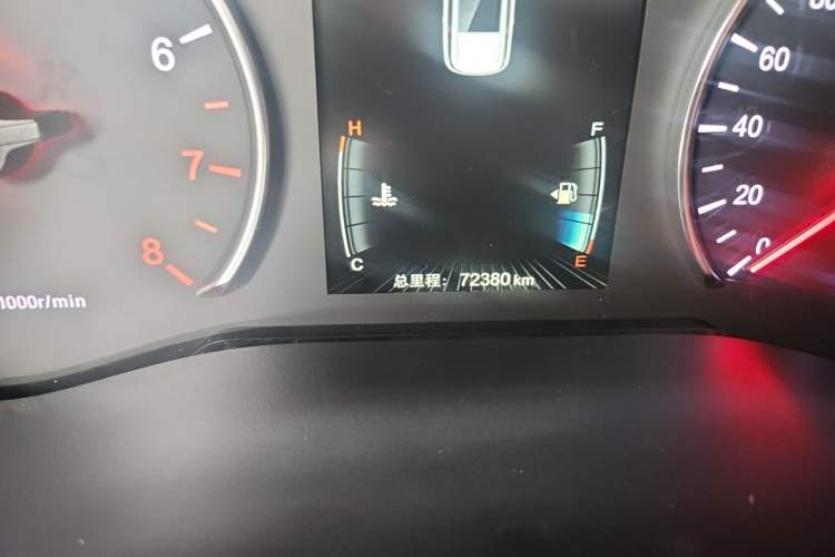 Used BYD Song MAX 2017 1.5T Automatic Smart Connect Elite 7-Seater Odometer Close Up