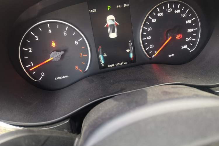 Used BYD Song MAX 2017 1.5T Automatic Smart Connect Elite 7-Seater Odometer Close Up