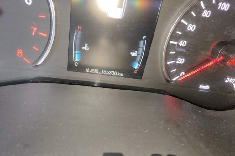 Used BYD Song MAX 2017 1.5T Automatic Smart Connect Prestige 7-Seater Odometer Close Up