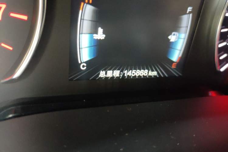 Used BYD Song MAX 2017 1.5T Automatic Smart Connect Prestige 7-Seater Odometer Close Up