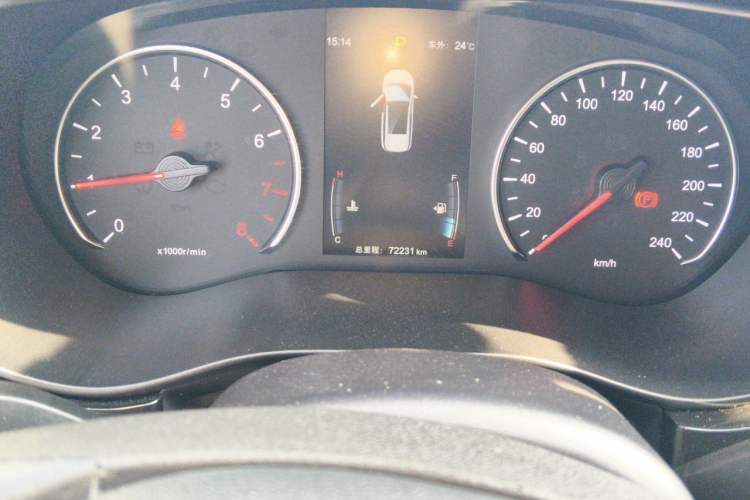 Used BYD Song MAX 2017 1.5T Automatic Smart Connect Elite 7-Seater Odometer Close Up