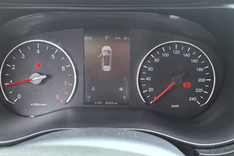Used BYD Song MAX 2017 1.5T Automatic Smart Connect Elite 7-Seater Odometer Close Up