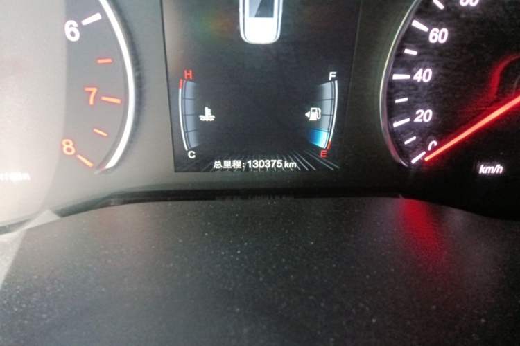 Used BYD Song MAX 2017 1.5T Automatic Smart Connect Prestige 7-Seater Odometer Close Up