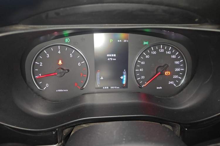 Used BYD Song MAX 2017 1.5T Automatic Smart Connect Elite 7-Seater Odometer Close Up