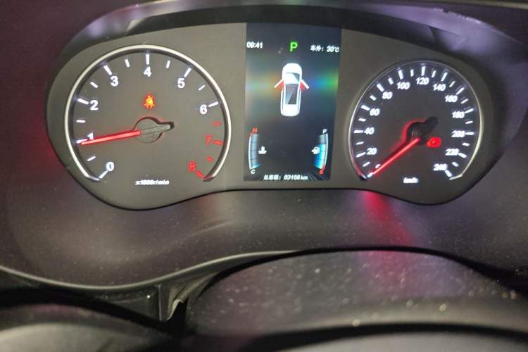 Used BYD Song MAX 2017 1.5T Automatic Smart Connect Elite 7-Seater Odometer Close Up