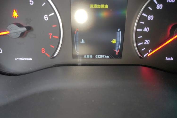 Used BYD Song MAX 2017 1.5T Automatic Smart Connect Elite 7-Seater Odometer Close Up