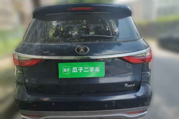 Used BYD Song MAX 2017 1.5T Manual Smart Connect Luxury 7-Seater Rear