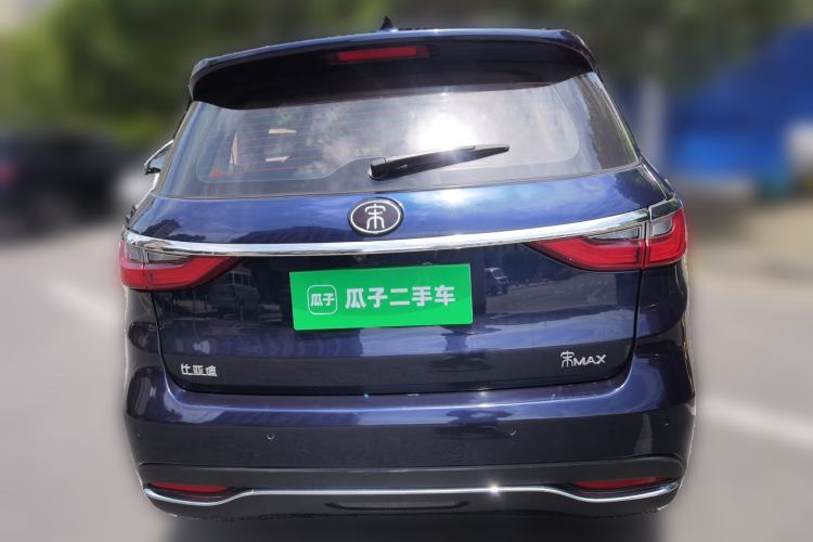 Used BYD Song MAX 2017 1.5T Automatic Smart Connect Luxury 7-Seater Rear