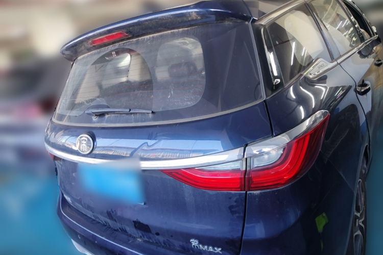 Used BYD Song MAX 2017 1.5T Manual Smart Connect Luxury 7-Seater Rear
