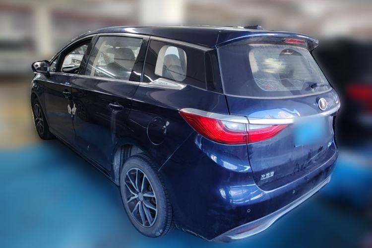 Used BYD Song MAX 2017 1.5T Manual Smart Connect Luxury 7-Seater Rear Left 45 Deg