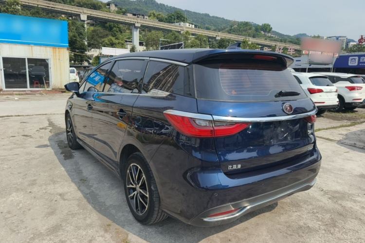 Used BYD Song MAX 2017 1.5T Manual Smart Connect Luxury 7-Seater Rear Left 45 Deg
